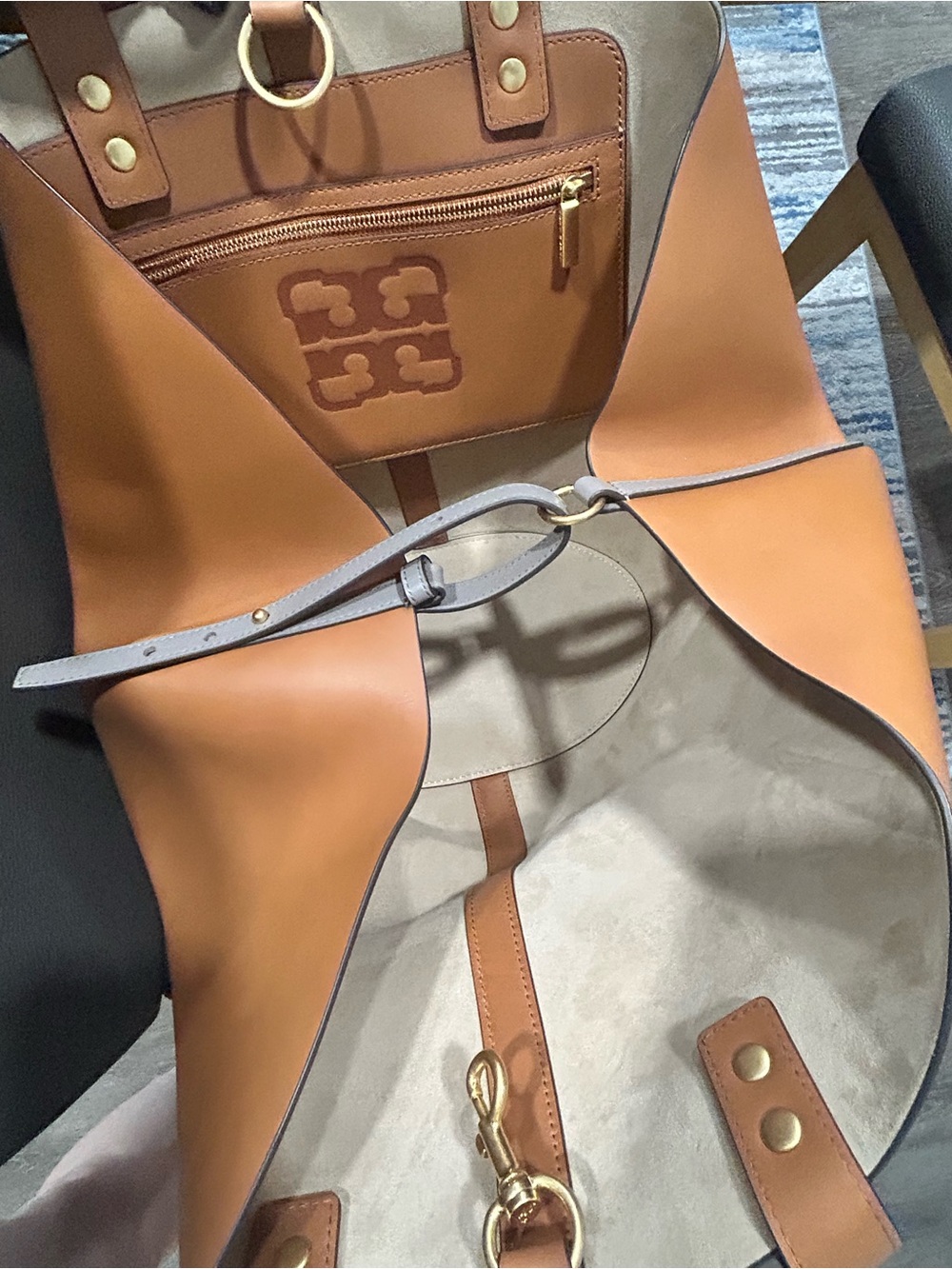 Tory Burch Leather Tote Camel/Cognac with Suede Inner Lining - Picture 6 of 12